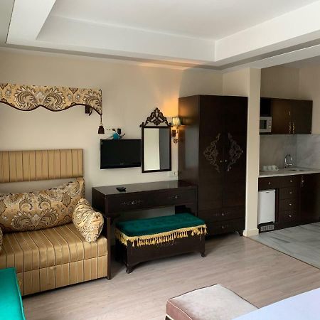 Cosmos Hotel Истанбул Екстериор снимка
